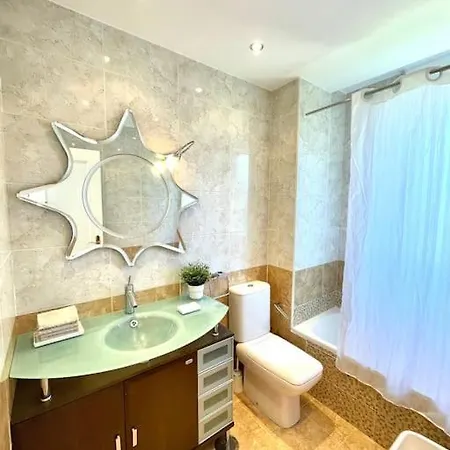 Planta Baja-jardin-parking Apartament Santander