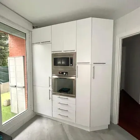 Planta Baja-jardin-parking Apartment Santander