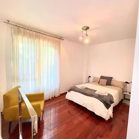 Apartament Planta Baja-jardin-parking