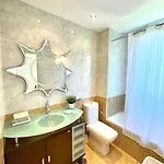 Planta Baja-jardin-parking Apartment Santander